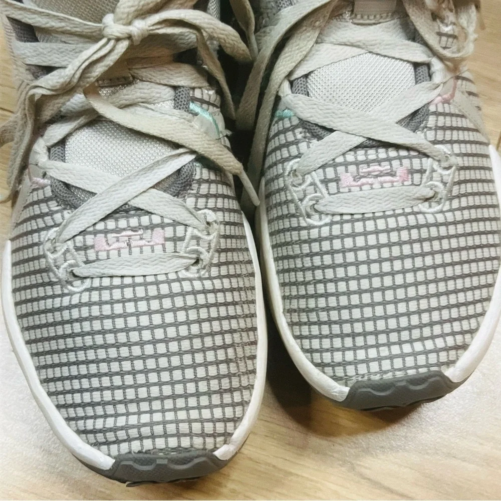 Nike LeBron Witness 7 Pewter/Mint Basketball Sneakers 8